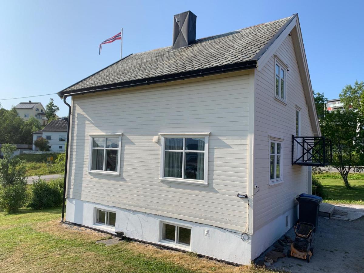 House In Central Finnsnes Exterior photo
